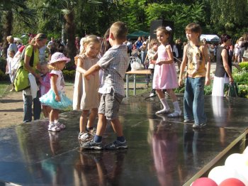 Выставка цветов в парке Победы