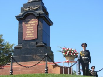 Александровская колонна: возрождение истории