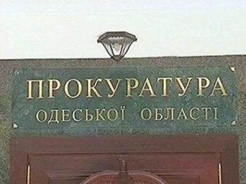За 6 тысяч гривен взятки налоговик ответит в суде