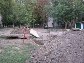Раскопки в Малиновском районе: очередная удача людей с лопатами