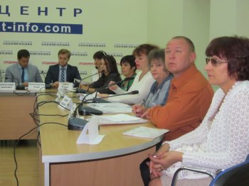 Пригласили ли Труханова и Балуха на круглый стол?