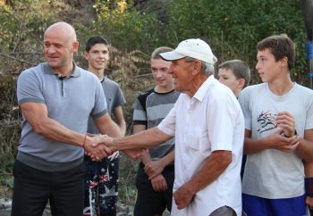 Лидер городских регионалов сделал дорогу к тренировочной базе для занятий греблей