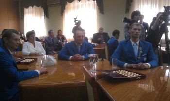 Из Лондона вернулись украинские паралимпийцы. В Одессу привезли золото и море эмоций