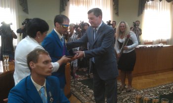Из Лондона вернулись украинские паралимпийцы. В Одессу привезли золото и море эмоций