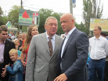 Одесситы благодарят за Суворова