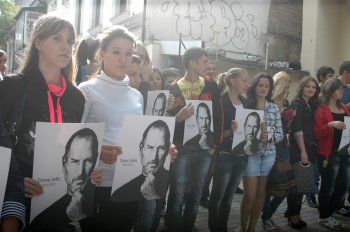 Одесса признательна Джобсу: "Спасибо, Стив!"
