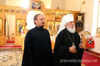 В поселке Шевченко Суворовского района освящена часовня в честь святых Петра и Февронии