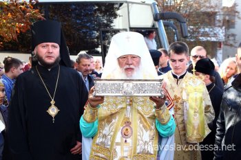 В Одессу с острова Корфу прибыли святые мощи святителя Спиридона Тримифунтского