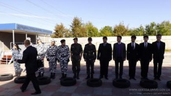 В Одессе милиция вела огонь из стрелкового оружия в присутствии школьников
