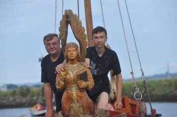 Одесские историки и мореплаватели покорили Францию на древней ладье (фото и видео)