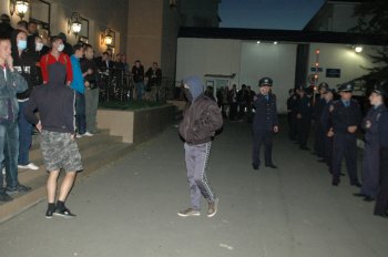 В Одессе националисты пытались посадить "москалей на ножи"