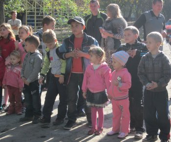 По инициативе Геннадия Труханова в Суворовском районе открылись еще 2 детские площадки