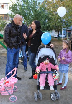 По инициативе Геннадия Труханова в Суворовском районе открылись еще 2 детские площадки