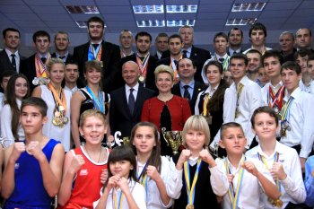 Вице-премьер-министр Раиса Богатырева посетила Украинскую федерацию тайского бокса