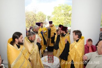 В Болграде состоялся благодарственный молебен по случаю завершения части работ в горевшем соборе