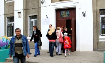 В первой половине дня в Суворовском районе избирательный процесс идет нормально