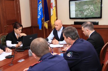 Геннадий Труханов занялся давней проблемой: будет отремонтирована дорога, которая освободит Одессу от фур