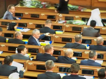 Поселку Белый, который расположен на острове Змеиный, нужен особый статус