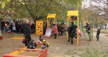 В Суворовском районе открылась новая детская площадка