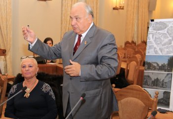 Геннадий Труханов: "Профильные комиссии должны возглавлять профессионалы"