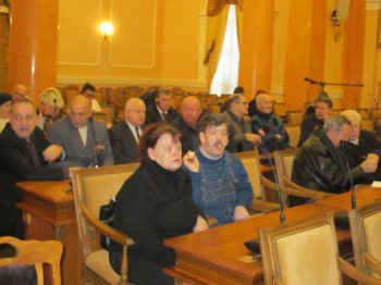 К Международному дню инвалидов мэрия выдала знаки благодарности и почетные грамоты