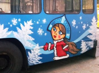 Новогодние троллейбусы вышли на городские маршруты Одессы