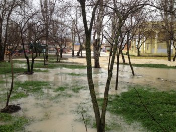 Лузановка: вода уходит, песок остается (фото)