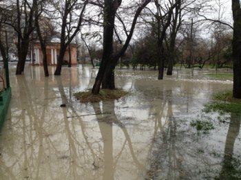 Лузановка: вода уходит, песок остается (фото)
