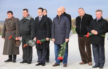 На 412-ой батарее захоронили еще 42 воина Красной Армии