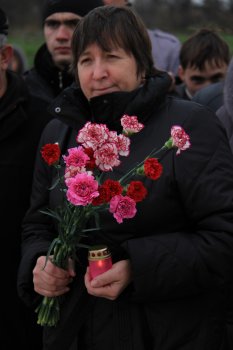 На 412-ой батарее захоронили еще 42 воина Красной Армии