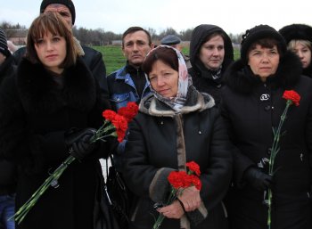 Это нужно не мертвым - это нужно живым: церемония перезахоронения воинов Великой Отечественной