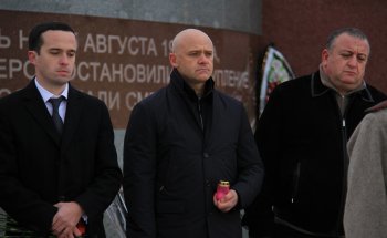 Это нужно не мертвым - это нужно живым: церемония перезахоронения воинов Великой Отечественной
