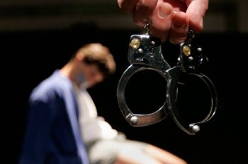 Арестован мужчина, убивший родственника кулаком из-за денег