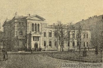 Какая из площадей Одессы в свое время именовалась Тюремной?