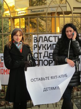 Информация о том, что ученик парусной школы вышел в открытое море в знак протеста, - провокация