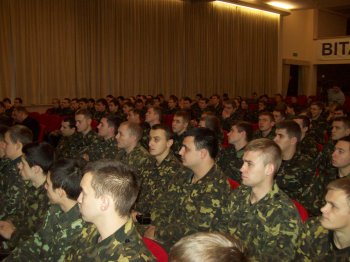 Люди в форме – всегда на первых рубежах