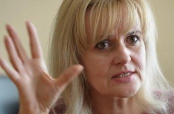 Ирина Фарион: Стьопа, Фєдя, Ваня – це не українські форми імен! Це я вам кажу як філолог!