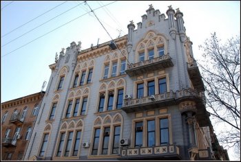 В каком доме в Одессе Остап Бендер обдумывал «Дело Корейко»?