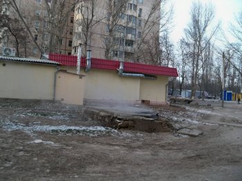 Ноу–хау по-одесски: батареи в квартирах еле теплые, зато на улице парная