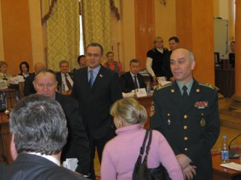 "Свобода" едва не прорвалась в сессионный зал (фото)