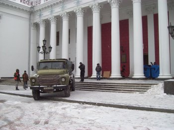 Националисты отступили