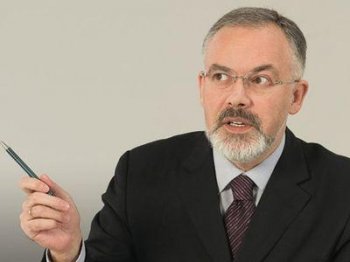Табачник: националисты не отражают мнение большинства