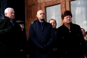 Одесситы: Поведение экстремистов, рассчитывающих на вседозволенность и безнаказанность , оскорбляют чувства сотен тысяч горожан