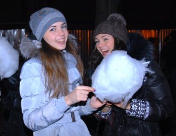 Новый год многие одесситы встретили на Думской