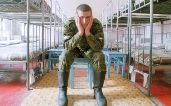 Военная прокуратура утверждает, что дедовщины стало меньше