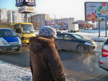 Транспортный коллапс: в спальном районе Одессы светофор едва не спровоцировал аварию