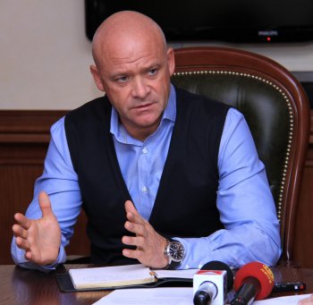Геннадий Труханов об «Острове»: «Мы не должны допускать, чтобы люди находились в таких условиях»