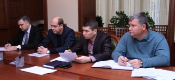 Геннадий Труханов об «Острове»: «Мы не должны допускать, чтобы люди находились в таких условиях»