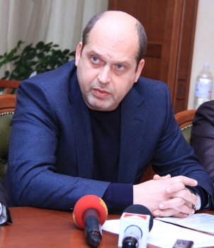 Геннадий Труханов об «Острове»: «Мы не должны допускать, чтобы люди находились в таких условиях»