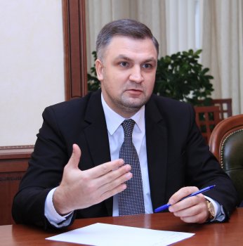 Геннадий Труханов об «Острове»: «Мы не должны допускать, чтобы люди находились в таких условиях»